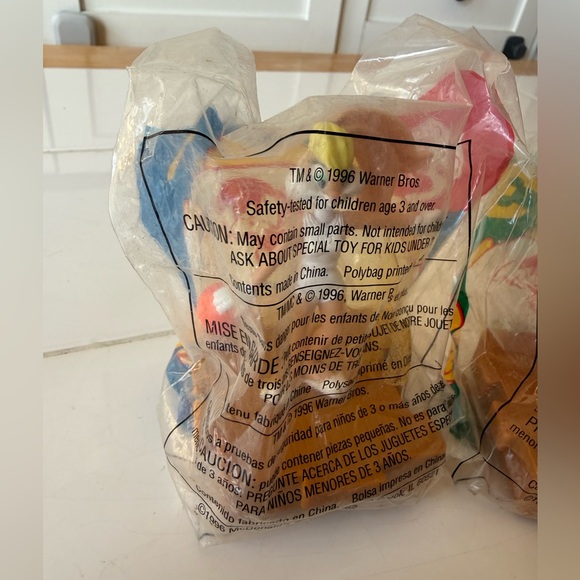 Vintage Space Jam Set McDonald’s Toys Lola Bunny Marvin the Martian 1996 NIB - Picture 4 of 7
